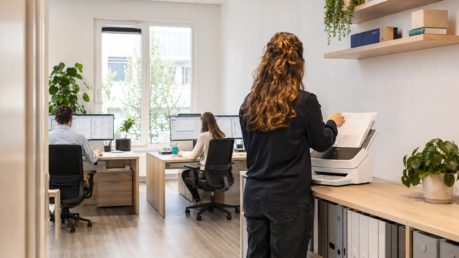 Deputy working in the digital client file